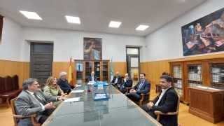 Integrantes de la Junta Electoral y los interventores, a la derecha